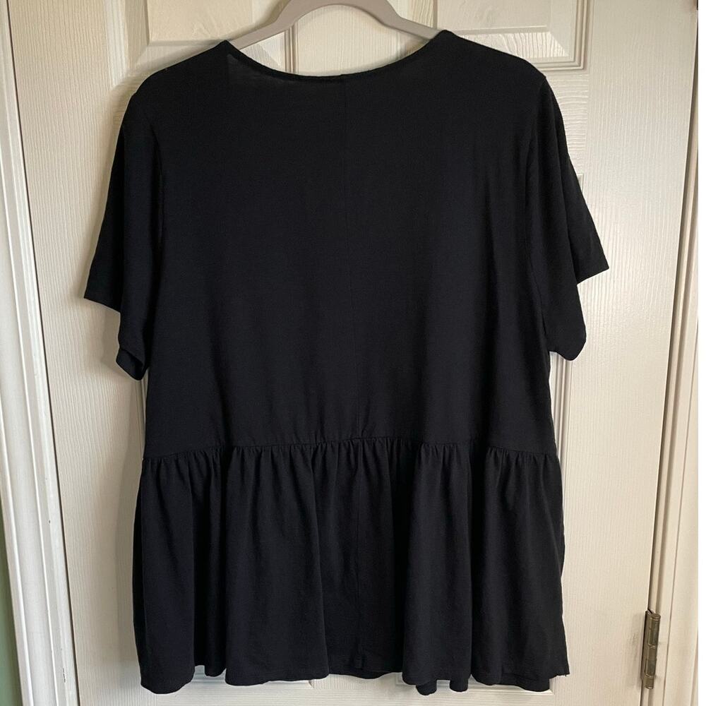 Lane Bryant Black Babydoll Top Sz 18/20 Short Sleeves Scoop Neck Casual Neutral - Picture 3 of 8
